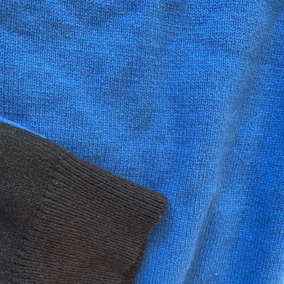 GAP kids Superman Blue and Black Sweater size youth medium (8) brand new - Picture 8 of 8